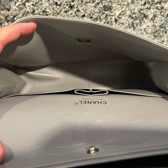 Medium Reissue Style - Picture 10 of 16